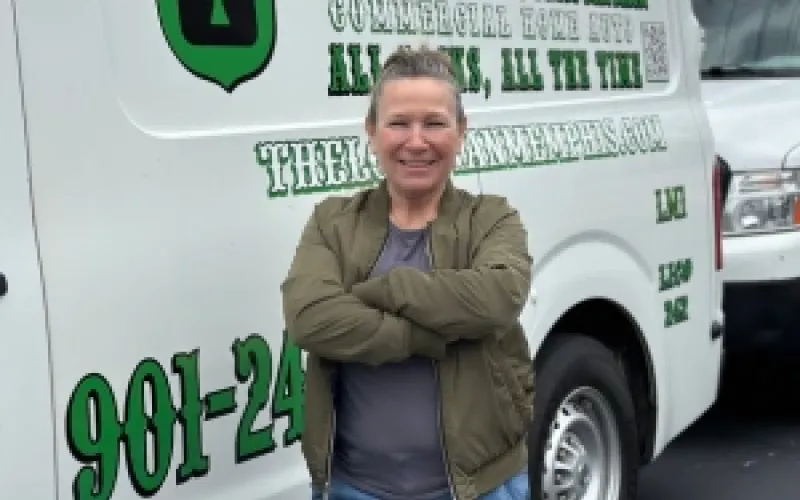 Employee of The Lockman Memphis.